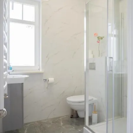 Апартаменти Roomsy *