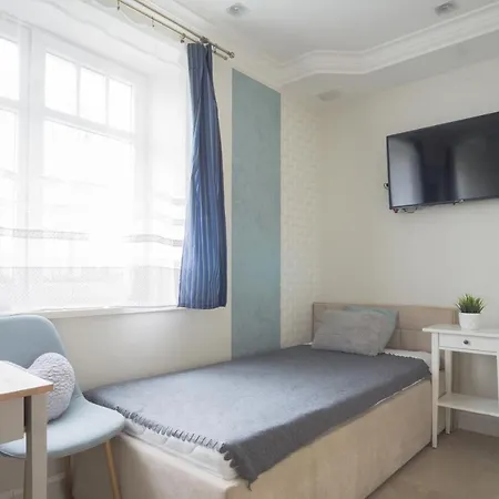 Апартаменти Roomsy